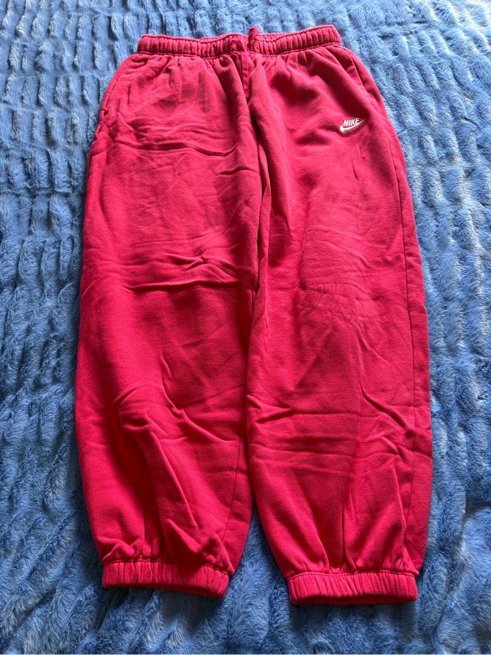 Women nike sweatpants wore once hot pink in person never wore paid $60